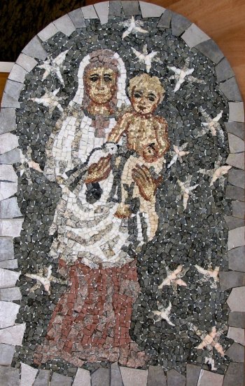 Mozaika Madona pod hvězdami
